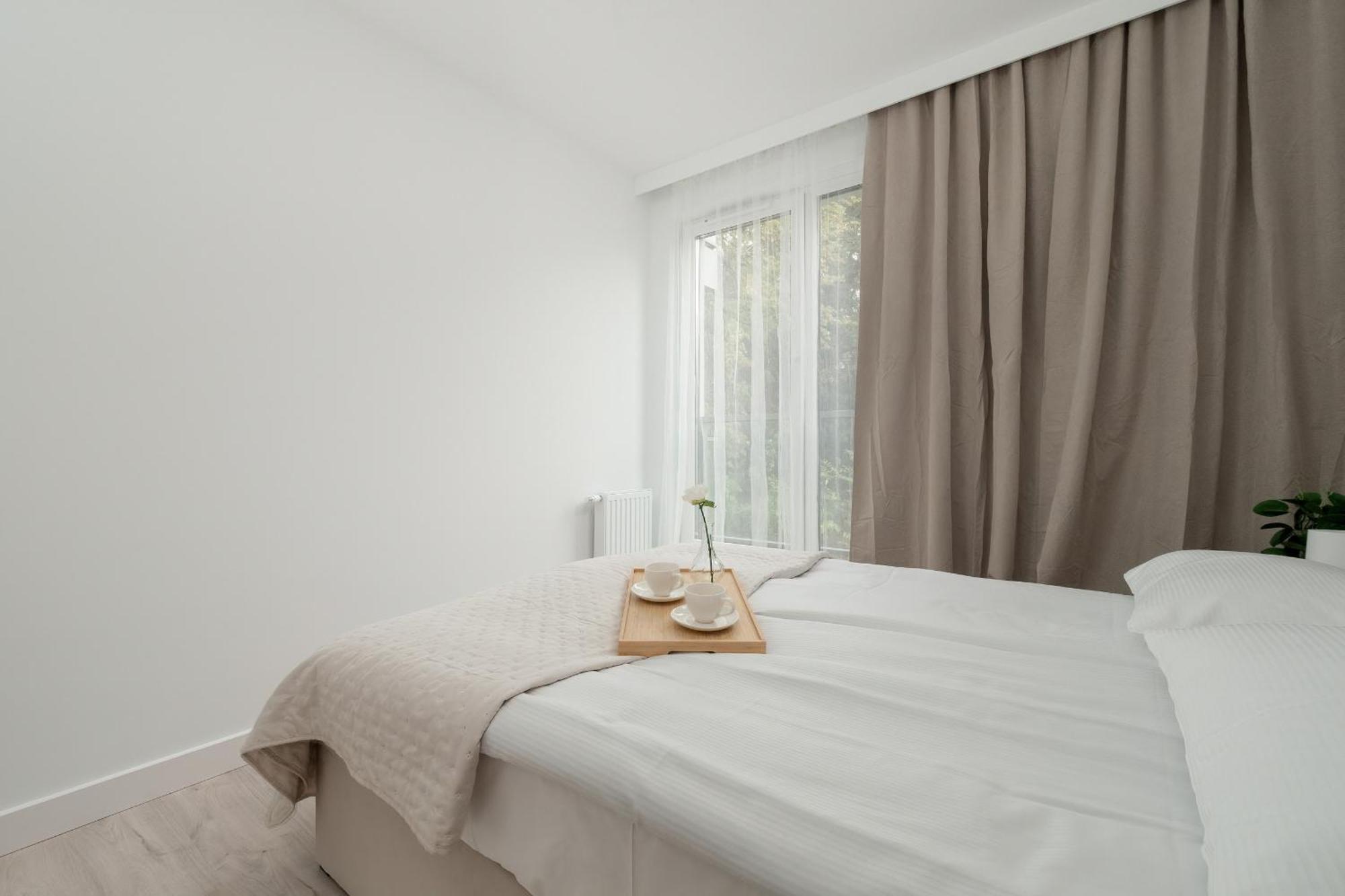 Exceptional Apartment With Parking By Noclegi Renters Katowice Exterior photo